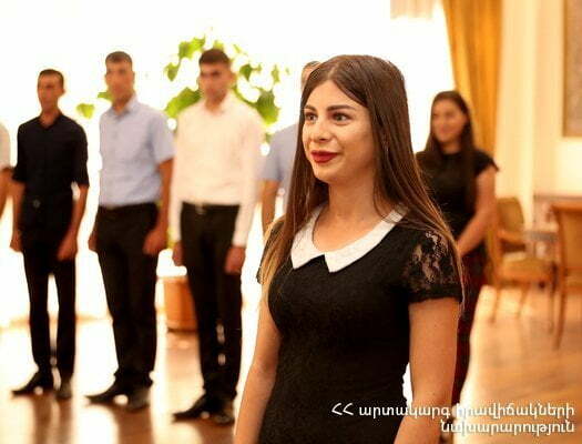 Նախարար Ցոլակյանի հրամանով 11 քաղաքացիներ համալրեցին ԱԻՆ շարքերը (ՏԵՍԱՆՅՈւԹ)