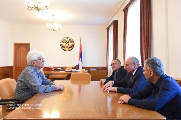 Բակո Սահակյանն ընդունել է Ռոբերտ Ամիրխանյանին