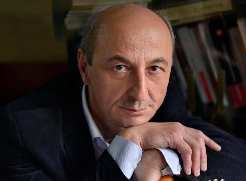 Քոչարյանական թիմն այլևս պատրանք չունի Հայաստանի դատական ատյաններում ցանկալի արդյունքի հասնելու. Վասակ Դարբինյան