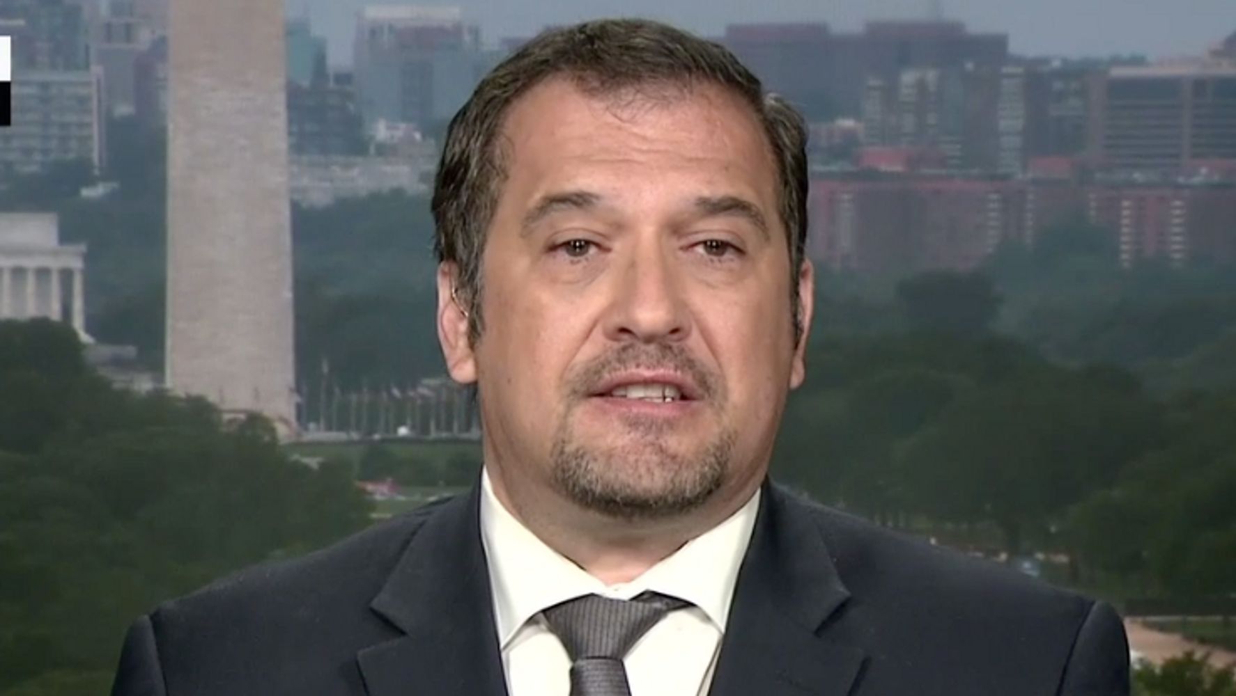 CNN-ի լրագրող Բրայան Քարեմը պատրաստվում է դատական հայց ներկայացնել Սպիտակ տան դեմ