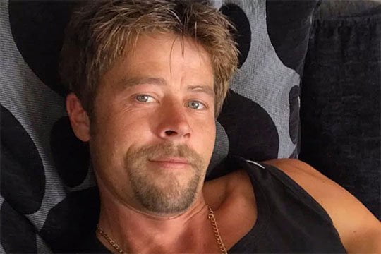 Բրեդ Փիթի նմանակը Մեծ Բրիտանիայում