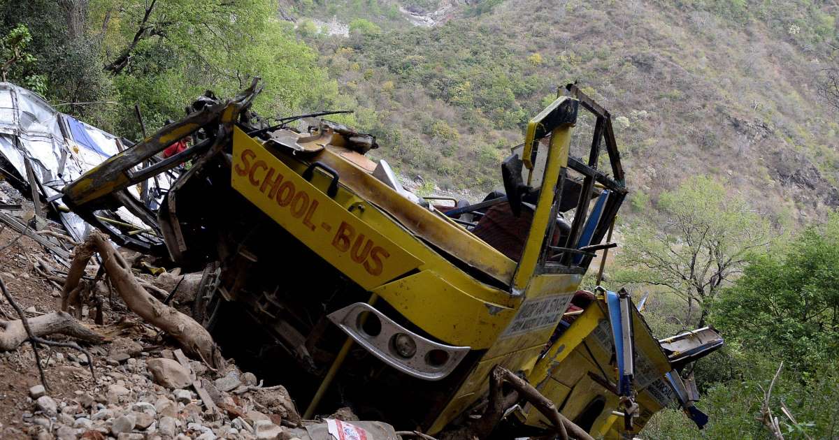 Հնդկաստանում երեխաների տեղափոխող ավտոբուս է ընկել ձորը․ կան զոհեր