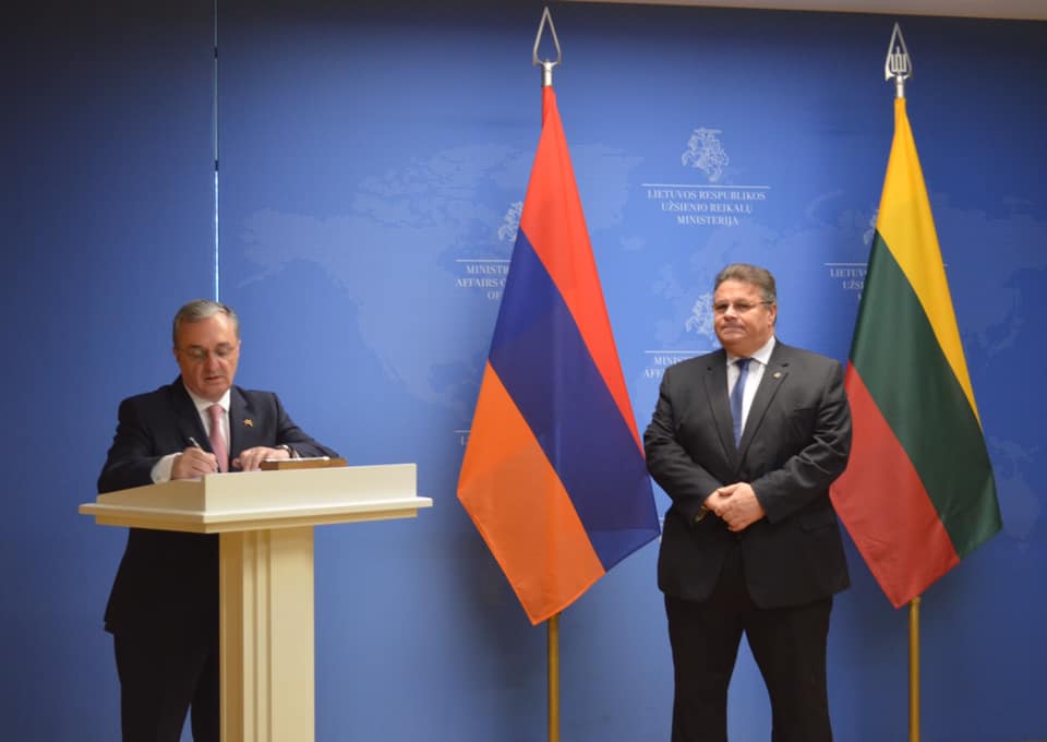 Մեկնարկել է Զոհրաբ Մնացականյանի պաշտոնական այցը Լիտվա