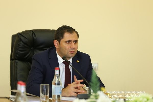 Սուրեն Պապիկյանը խորհրդակցություն է անցկացրել մարզպետների հետ