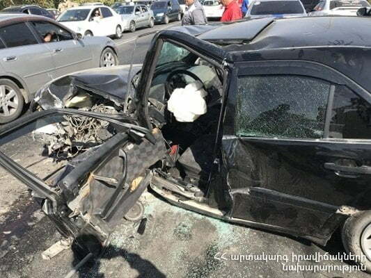Երևանում բախվել են ավտոմեքենաներ․ տուժածները հոսպիտալացվել են