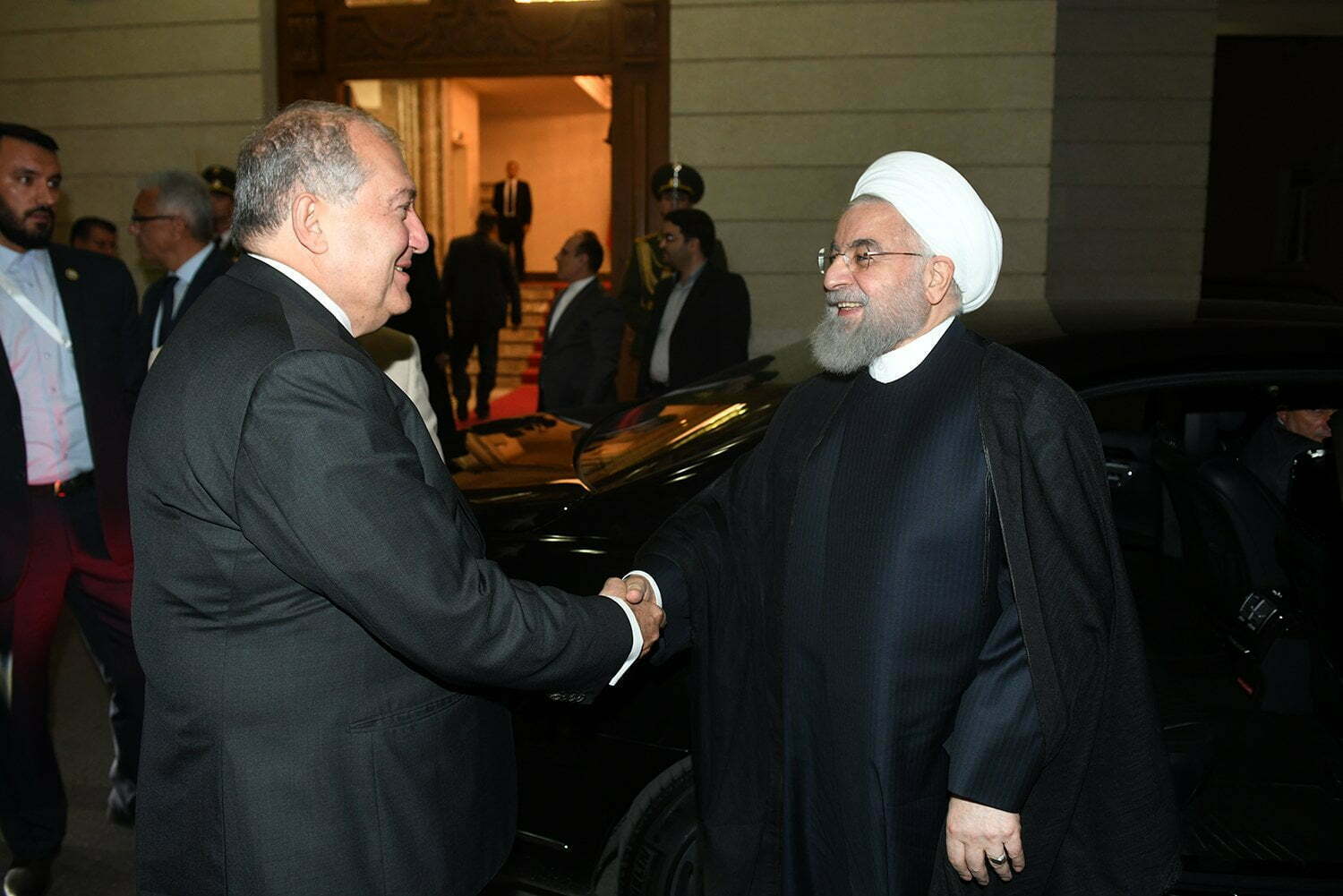 Արմեն Սարգսյանը հյուրընկալել է Իրանի նախագահ Հասան Ռոհանիին
