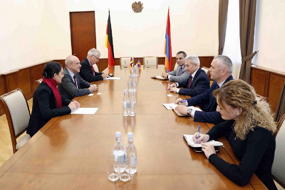 Ատոմ Ջանջուղազյանն ընդունել է Գերմանիայի դեսպանին