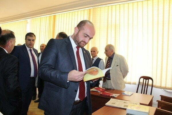 Արագածոտնի մարզային «Արագած աշխարհ» թերթի խմբագրությունը նոր նստավայր ունի