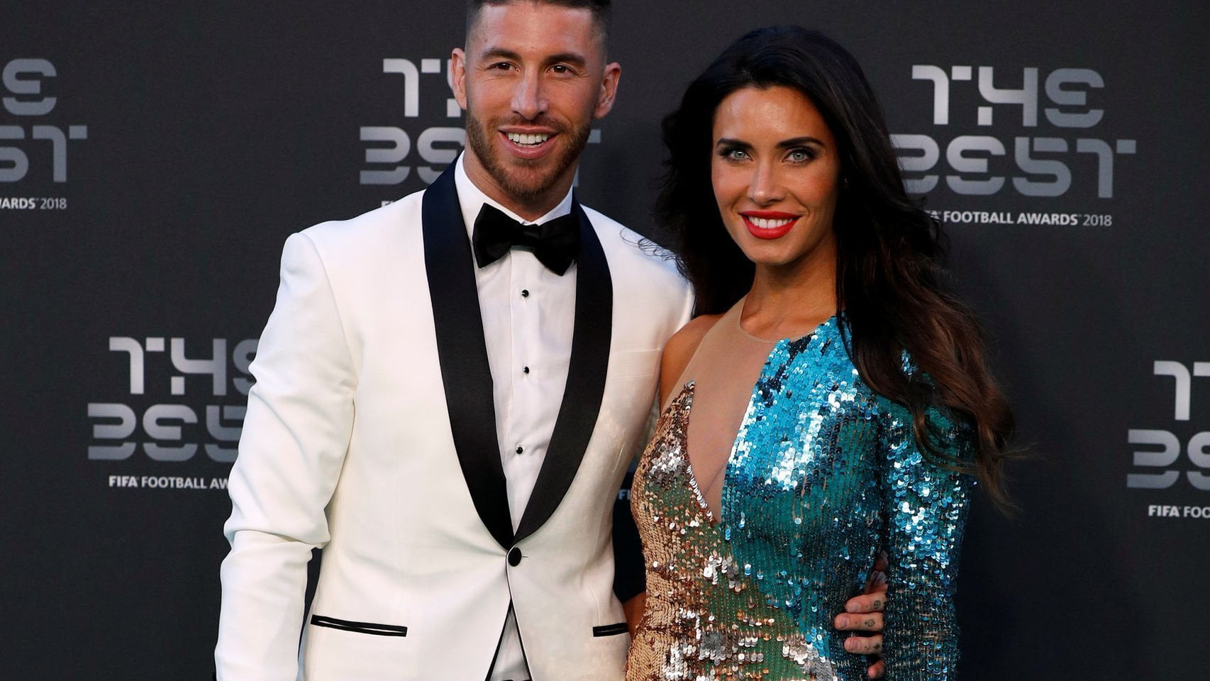 Ռամոսն ու իր կինը կատարել են հայտնի «Ֆիեստա Պագանա» երգը ՝ ջութակով ու կիթառով (ՏԵՍԱՆՅՈՒԹ)