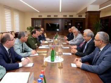 Դավիթ Տոնոյանը ՌԱԿ պատվիրակությանը ներկայացրել է բանակում բարեփոխումների ընթացքը