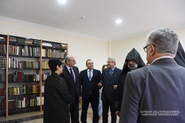 Բակո Սահակյանը՝ «Մատենադարան-Գանձասար» գիտամշակութային կենտրոնի գրադարան-ընթերցասրահի բացման արարողությանը