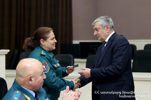 Պաշտոնների նշանակման և կոչումների շնորհման հանդիսավոր արարողություն՝ ԱԻՆ-ում