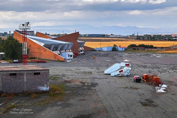 «Շիրակ» օդանավակայանից տղամարդ է բերման է ենթարկվել