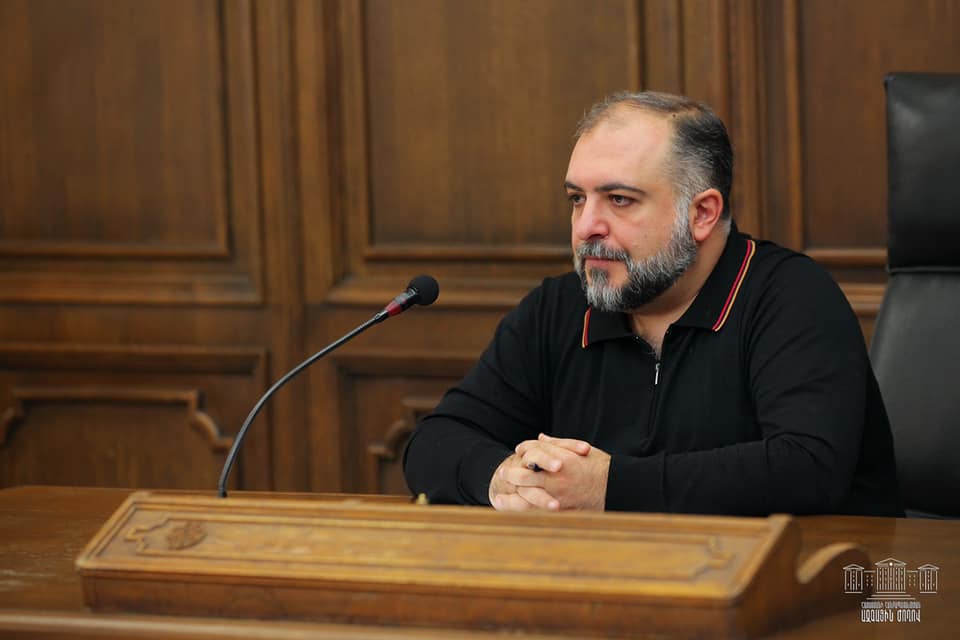Վահագն Թևոսյանը լքում է միջխորհրդարանական հանձնաժողովները