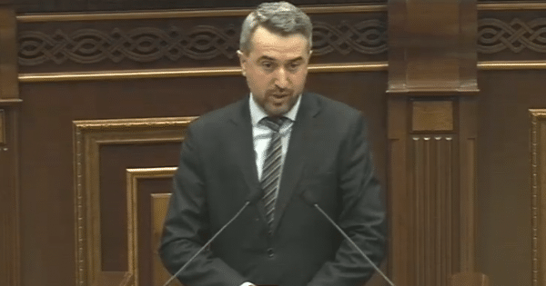 Սոցիալական գովազդի հանձնաժողովը անհասկանալի վիճակում է․ Արա Խզմալյան