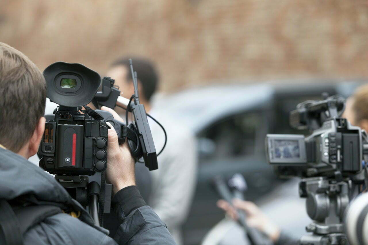 Հեռուստաընկերության լրագրողին քաշքշել են, վնասել տեսախցիկի լուսավորության սարքը