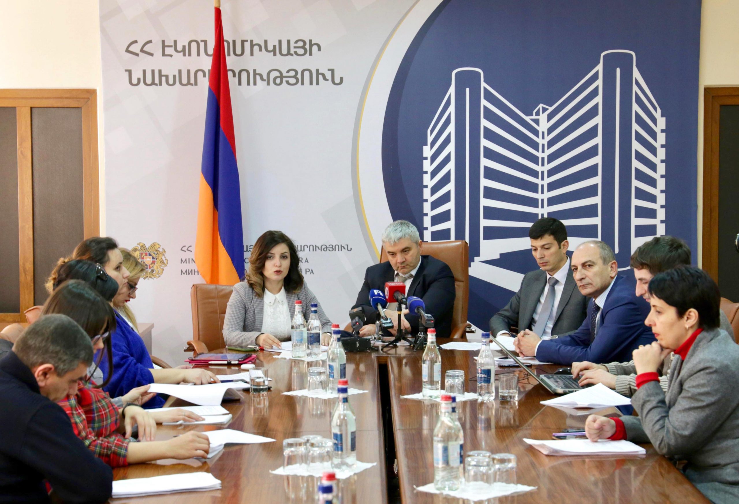 Էկոնոմիկայի նախարարի տեղակալներն ամփոփել են գյուղոլորտում իրականացվող ծրագրերի արդյունքները