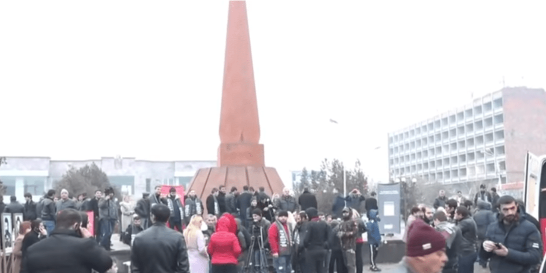 Քոչարյանի աջակիցների և արմավիրցիների միջև բախում է տեղի ունեցել (ՏԵՍԱՆՅՈՒԹ)