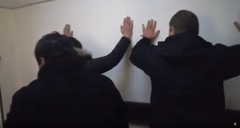 Քրեական հեղինակությունն ու նրան ուղեկցող անձինք բերման են ենթարկվել (ՏԵՍԱՆՅՈւԹ)