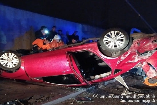 Նուբարաշենում մեքենա է շրջվել․ կա զոհ