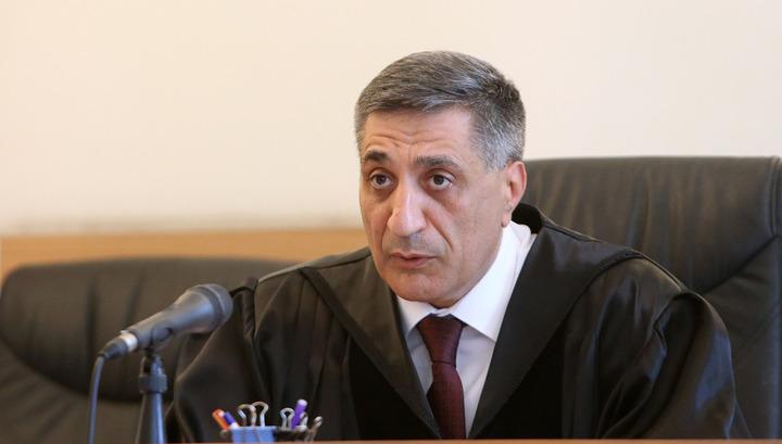 Քոչարյանի փաստաբանները ինքնաբացարկի միջնորդություն ներկայացրին դատավորին