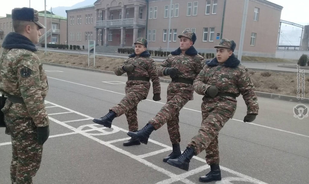 Նորակոչիկների հետ անցկացվել են տեսական և գործնական պարապմունքներ