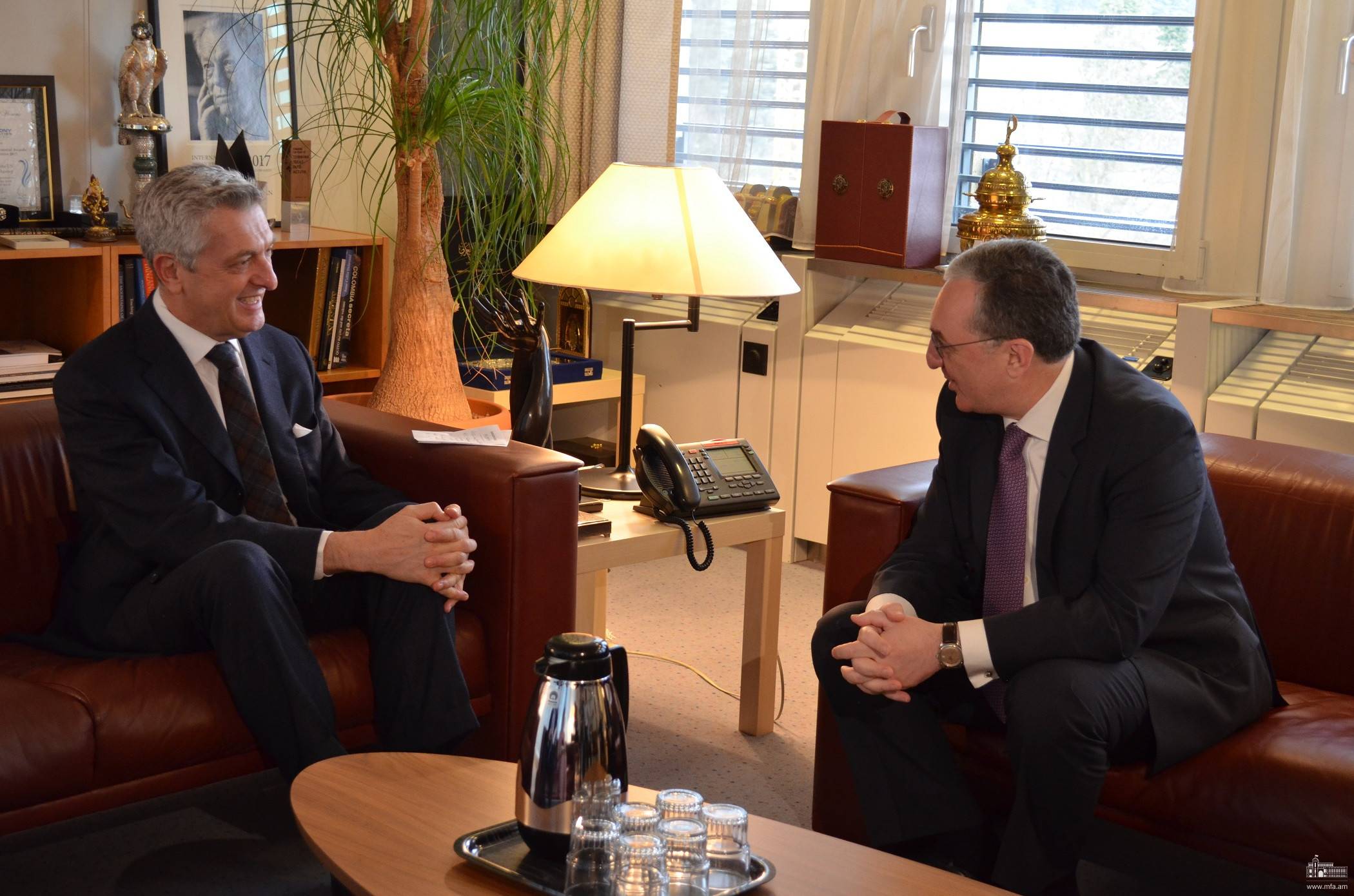 Զոհրաբ Մնացականյանի հանդիպել է ՄԱԿ Փախստականների հարցերով գերագույն հանձնակատարին