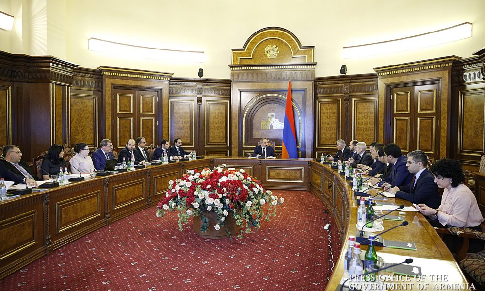 Կարմիր բլուրը մաքրվում է շինարարական աղբից