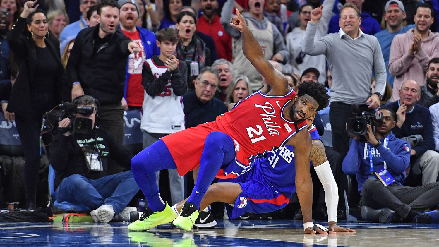 Մորիսի ու Էմբիդի հրմշտոցը՝ խաղի վերջնամասում (ՏԵՍԱՆՅՈւԹ)