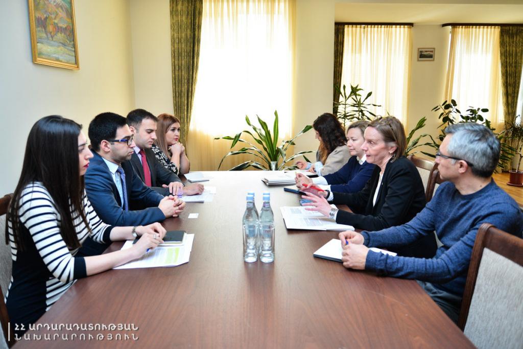 Նախարարն ընդունել է Փախստականների գերագույն հանձնակատարի հայաստանյան գրասենյակի ներկայացուցչին