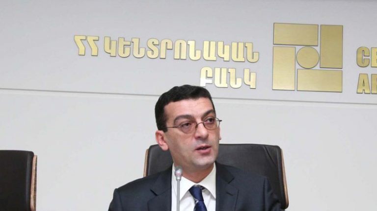 Կենտրոնական բանկի խորհրդի անդամ Արթուր Ստեփանյանի ասուլիսը (ՈւՂԻՂ ԵԹԵՐ)