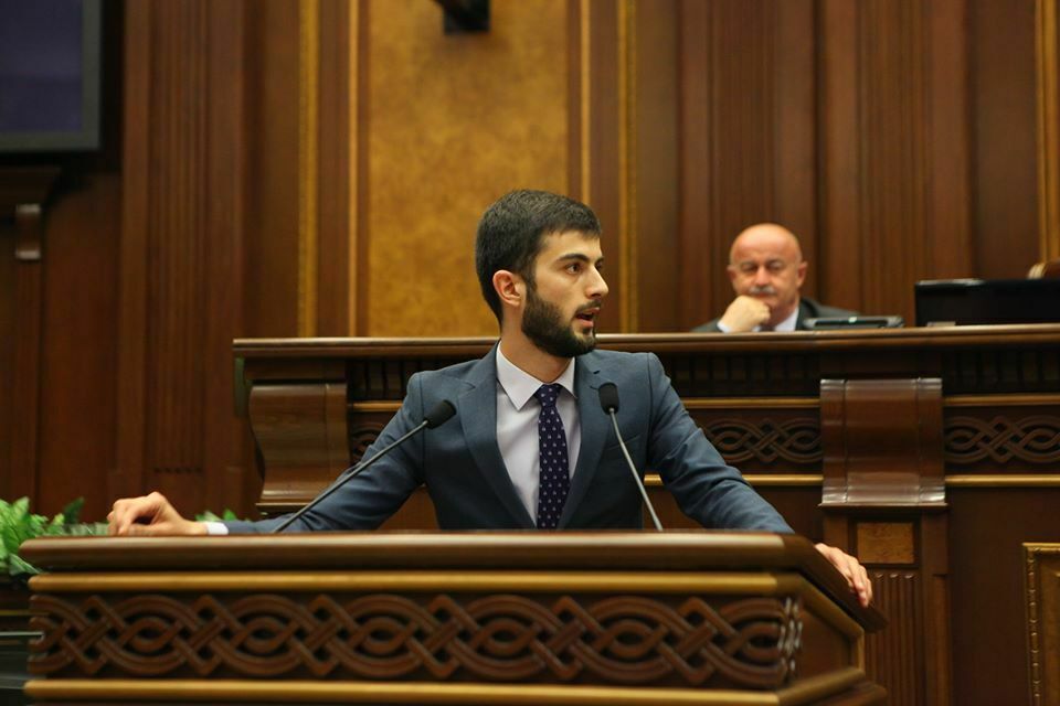 Վարչապետը լուռ է, կոչ չի անում նման հարցերը դատարանում լուծել. Միքայել Նահապետյան