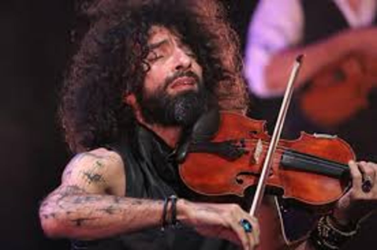 Արա Մալիկյանը Հայոց ցեղասպանության հիշատակության օրվան նվիրված նվագել է Կոմիտաս (ՏԵՍԱՆՅՈւԹ)