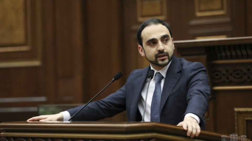 Բաց վայրերում դիմակներ կրելը կդառնա պարտադիր․ պարետ Ավինյան