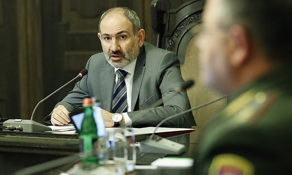 Բանակում ծառայության հեղինակությունը պետք է հավասարեցնել ԶՈւ-երի հեղինակությանը. Փաշինյան