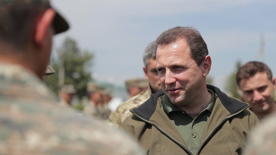 Մեծ կասկածներ է առաջացնում Կարմիր խաչի աշխատակիցների չայցելելը Գուրգեն Ալավերդյանին. Տոնոյան