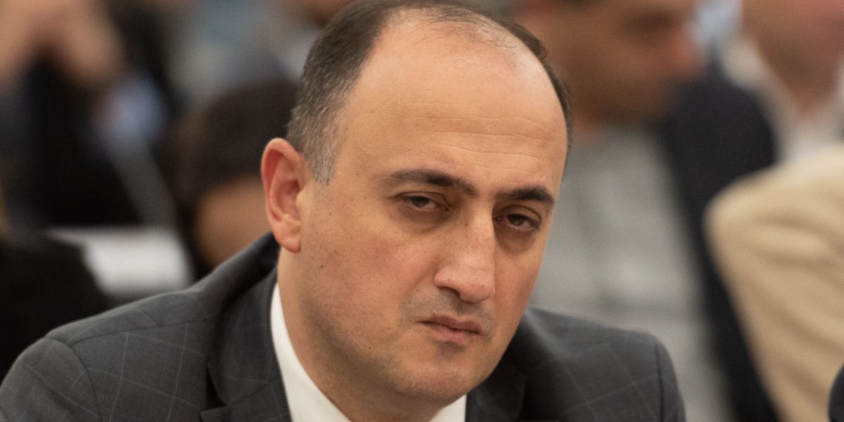 Փոխքաղաքապետը ավարտում է պաշտոնավարումը