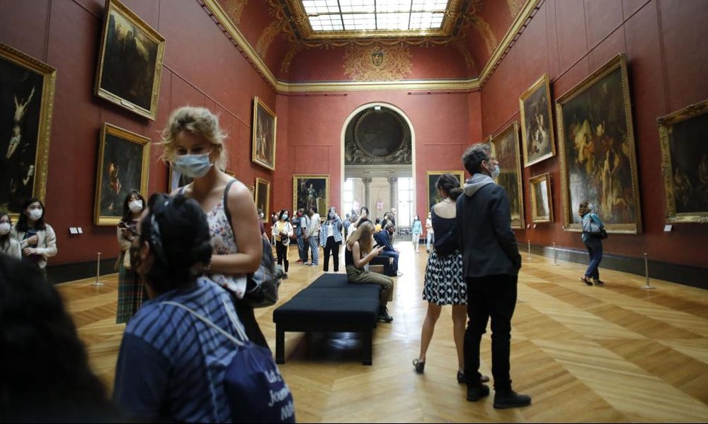 Լուվրը կրկին բացել է դռները այցելուների համար