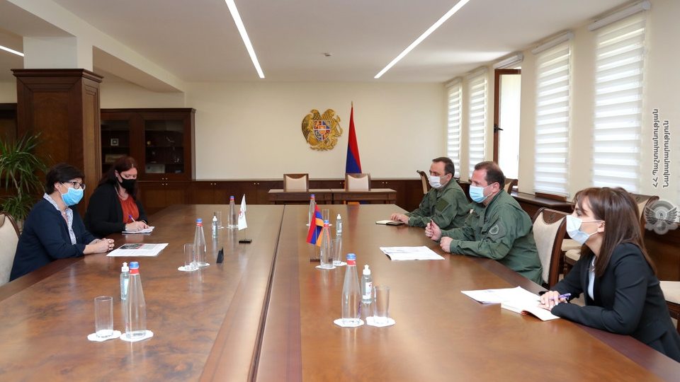 Տոնոյանն ընդունել է Հայաստանում ԿԽՄԿ պատվիրակության ղեկավարին