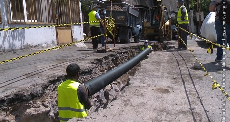 Արաբկիրում շուրջ 250 տնատիրությունների համար նոր կոյուղագիծ է կառուցվում (ՏԵՍԱՆՅՈւԹ)