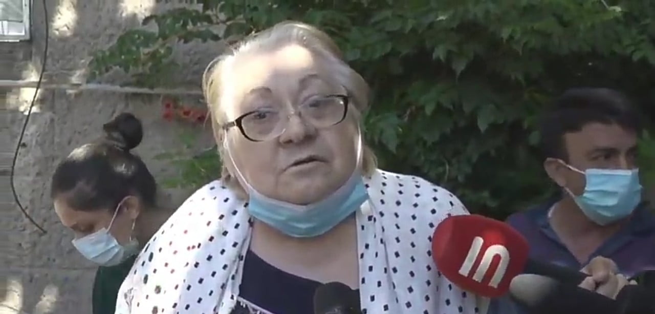 Աղբյուր Սերոբ 7 հասցեի բնակիչները ճանապարհ են փակել և բողոքի ակցիա են իրականացնում (ՈւՂԻՂ ԵԹԵՐ)