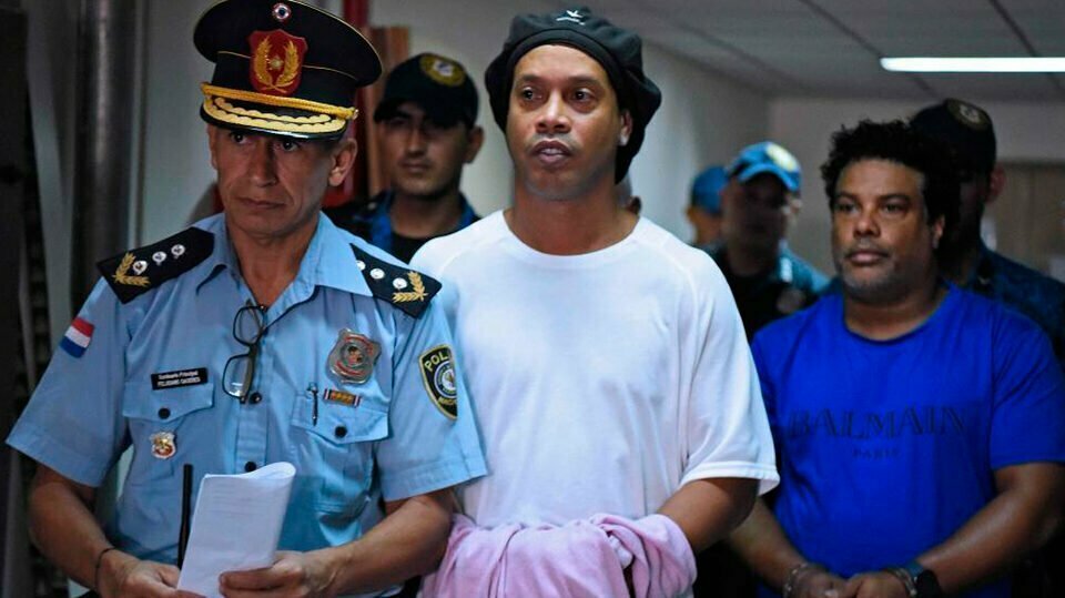 Տնային կալանքի պայմաններում Ռոնալդինյոն երեկույթներ է կազմակերպել