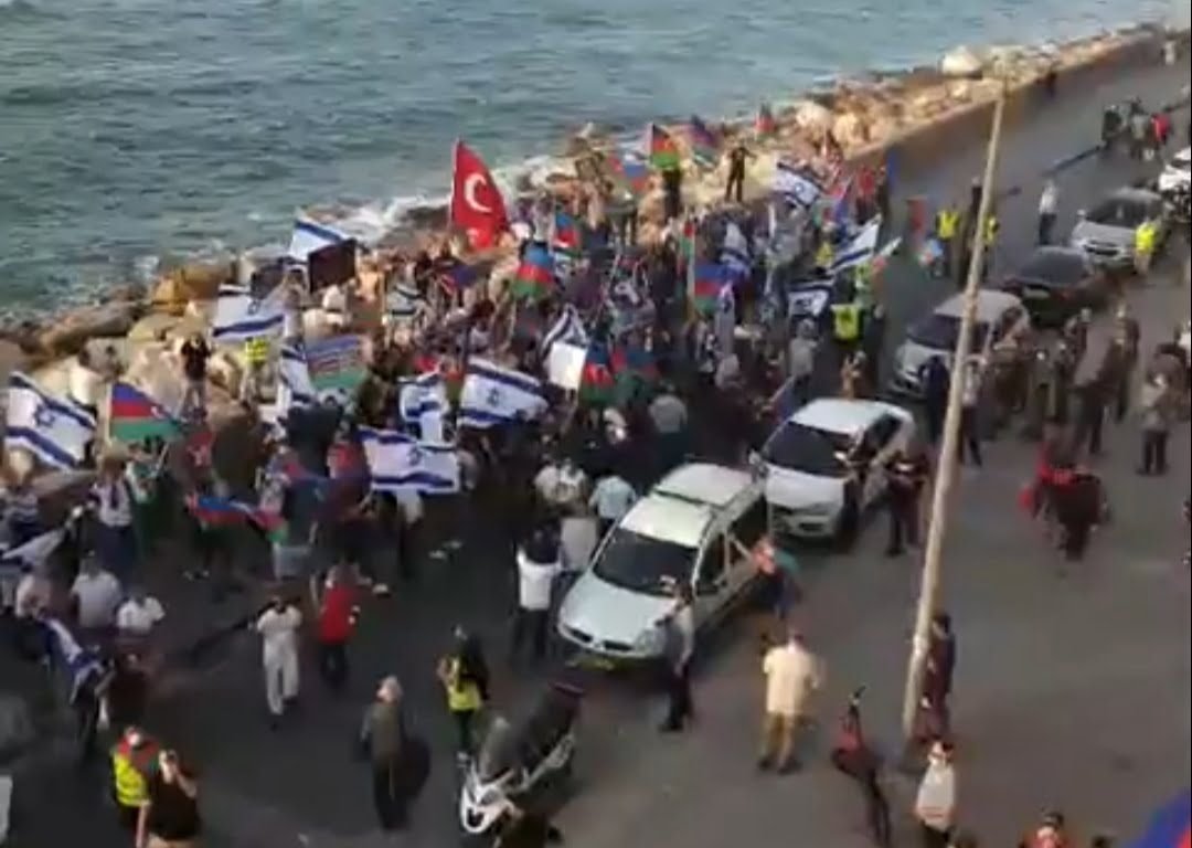 Թել Ավիվի հայկական եկեղեցու մոտ ադրբեջանցիները և թուրքերն ակցիա են կազմակերպել (ՏԵՍԱՆՅՈւԹ)