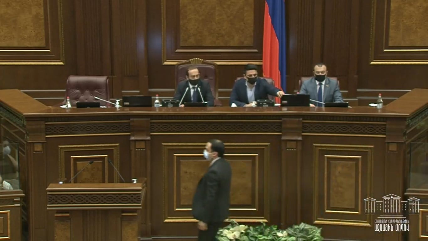 ԱԺ-ում մեկնարկել է հատուկ նիստը (ՈւՂԻՂ ԵԹԵՐ)