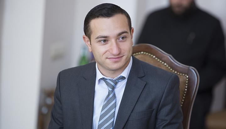 Մեր նպատակն է, որ դպրոցականներին կրթեն լավագույն մասնագետները․ Մխիթար Հայրապետյան