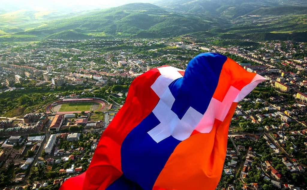 ԱՀ անունից դրամահավաքի իրավասությամբ օժտված են բացառապես ԱՀ ֆինանսների նախարարությունը և «Հայաստան» համահայկական հիմնադրամը