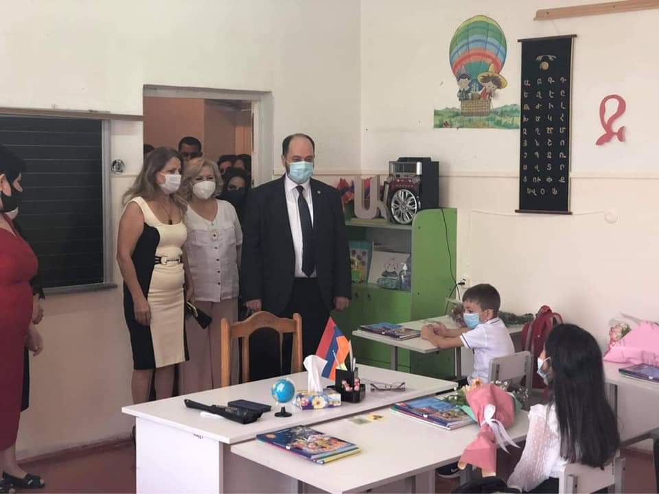 Այսօր մեր փոքրիկներին հյուր էի գնացել. Արայիկ Հարությունյան