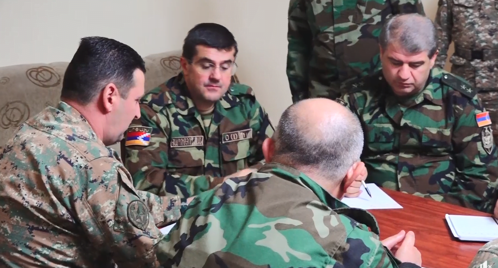 ԱՀ նախագահ Արայիկ Հարությունյանը Անվտանգության խորհրդի արտահերթ նիստ է հրավիրել (ՏԵՍԱՆՅՈւԹ)