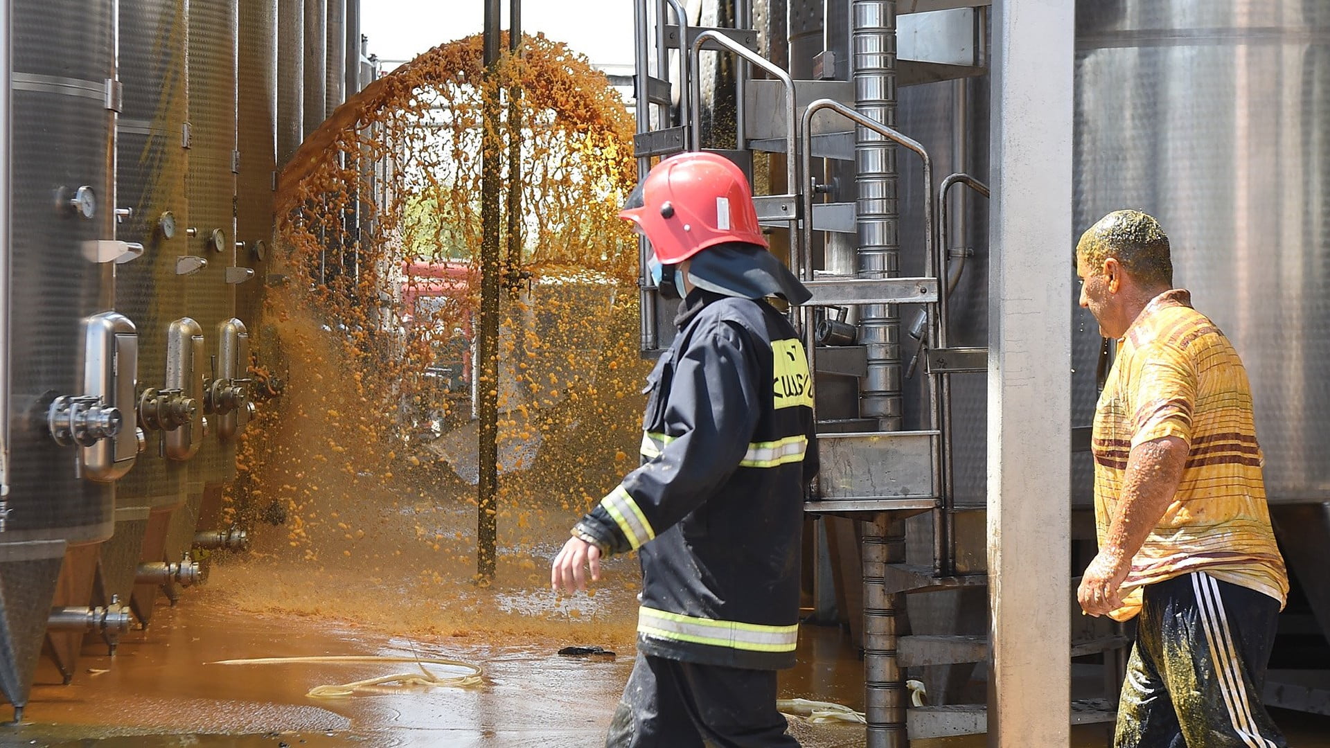 Կոնյակի գործարանի պայթյունի հետևանքով կա 4 տուժած. նրանց վիճակը ծայրահեղ ծանր է