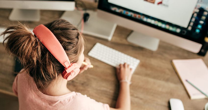 1280 ուսուցիչ և 2426 աշակերտ ուստարին կսկսի հեռավար․ ԿԳՄՍՆ